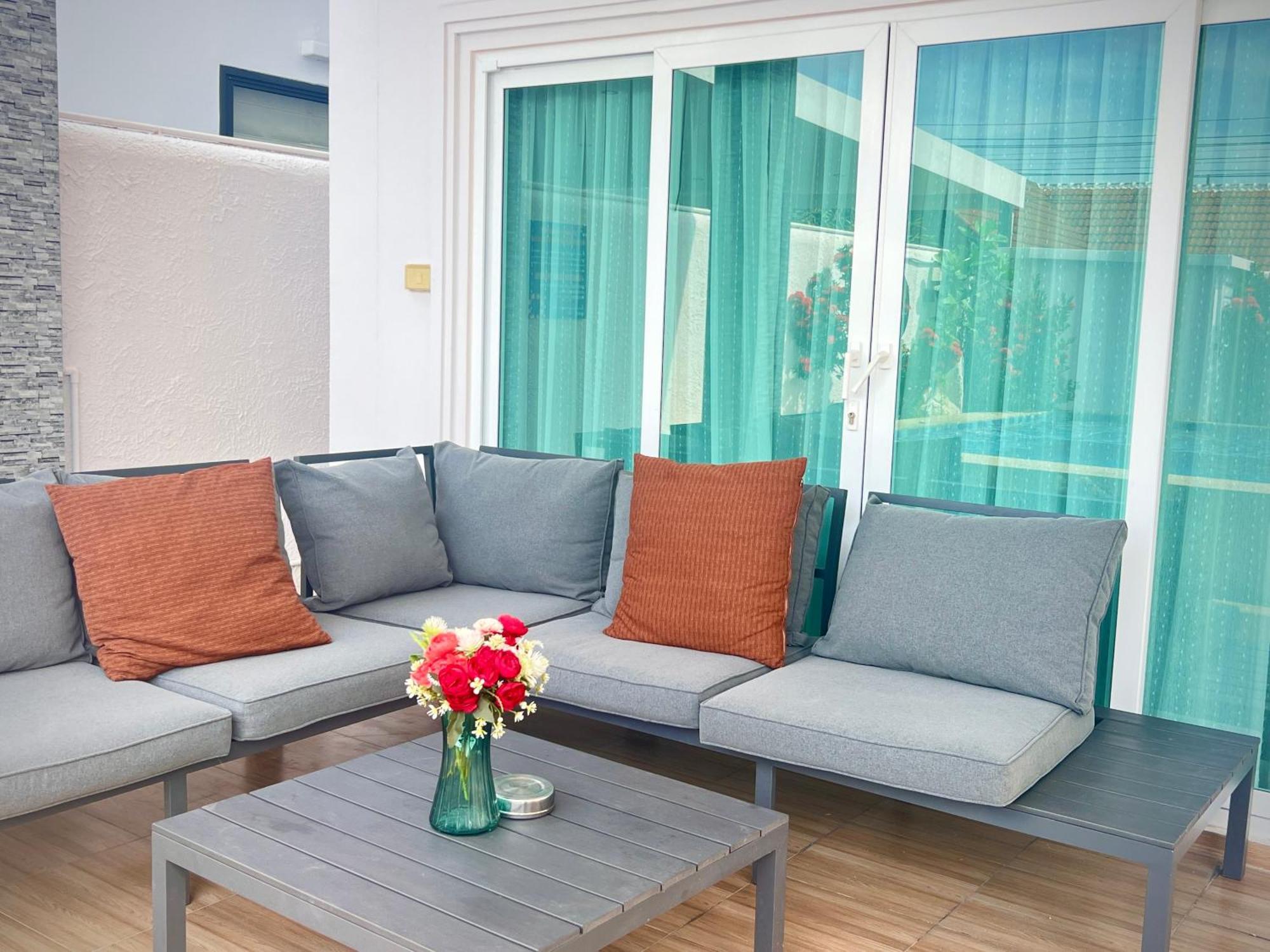 Villa Luxury Villa, 5br 6ba, Private Pool With Jacuzzi Cityhouse54 Pattaya
