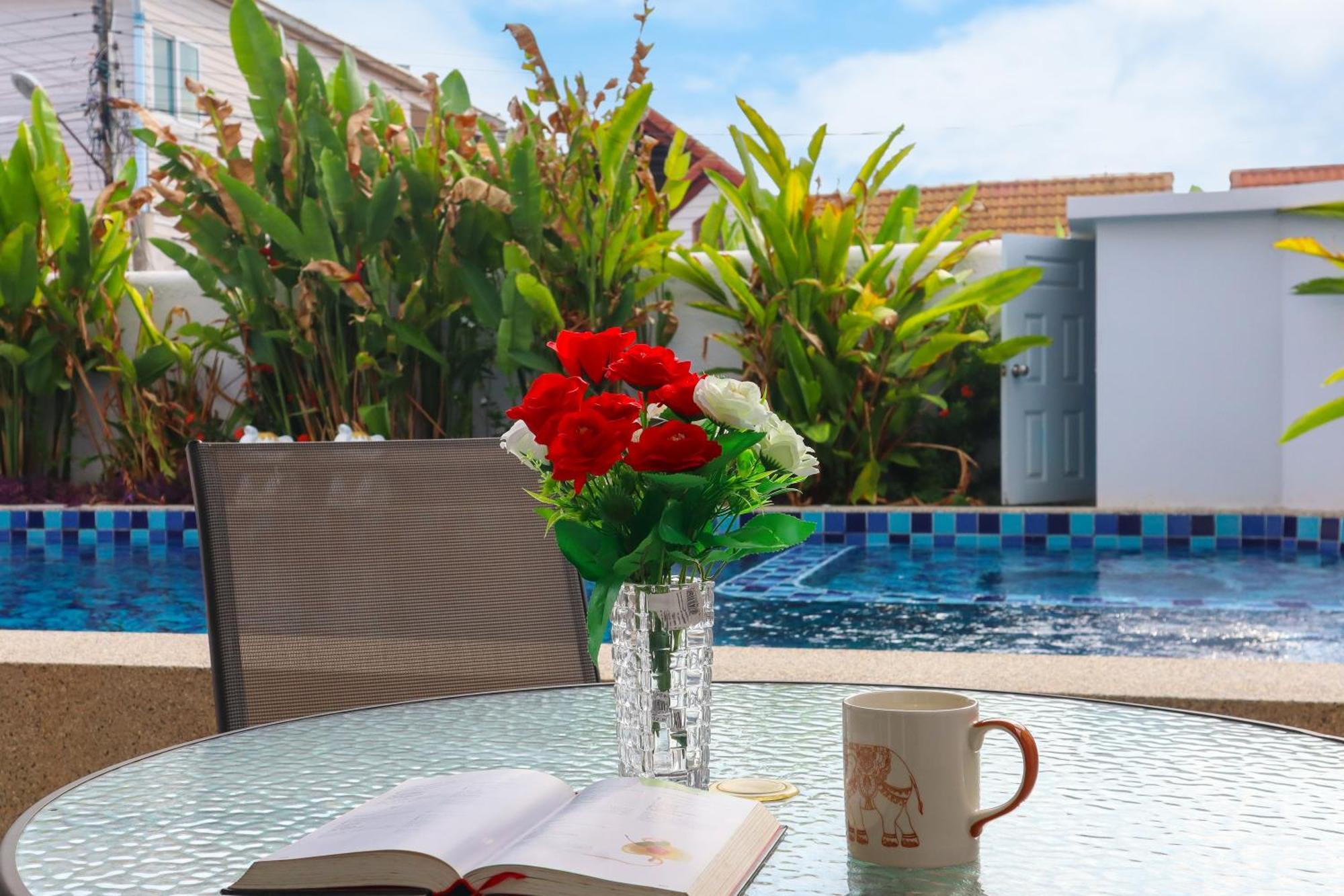 Luxury Villa, 5br 6ba, Private Pool With Jacuzzi Cityhouse54 Pattaya